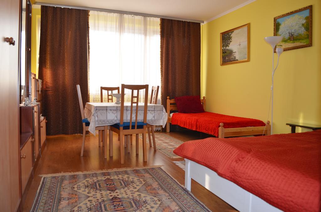 Corvin-Szigony Apartment Budapest Room photo